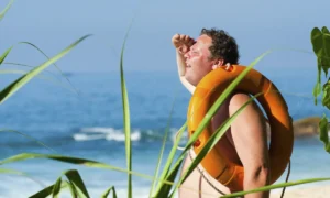 uomo al caldo